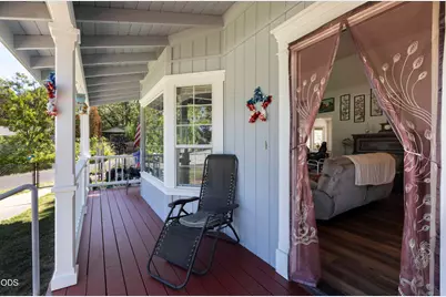 2200 Mayfield Drive, Grants Pass, OR 97527 - Photo 3