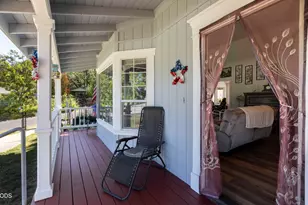2200 Mayfield Dr, Grants Pass, OR 97527 - Photo 3