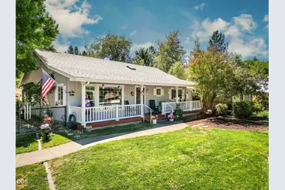 2200 Mayfield Drive, Grants Pass, OR 97527 - Photo 1