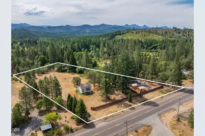 33105 Redwood Highway, Cave Junction, OR 97523 - Photo 13