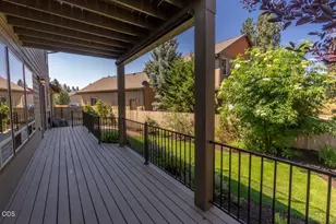 60970 Woods Valley Pl, Bend, OR 97702 - Photo 35