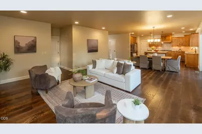 60970 Woods Valley Place, Bend, OR 97702 - Photo 15
