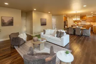 60970 Woods Valley Pl, Bend, OR 97702 - Photo 15