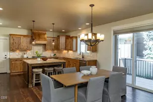 60970 Woods Valley Pl, Bend, OR 97702 - Photo 9