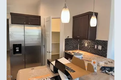 333 Mountain View Drive #106, Talent, OR 97540 - Photo 5