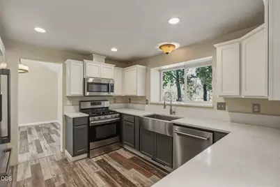 3138 NE Richmond Court, Bend, OR 97701 - Photo 15