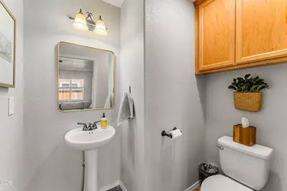 333 SW Bayou Place, Grants Pass, OR 97526 - Photo 13