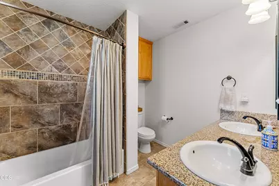 333 SW Bayou Place, Grants Pass, OR 97526 - Photo 19