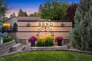 60822 Cobblestone Pl, Bend, OR 97702 - Photo 43