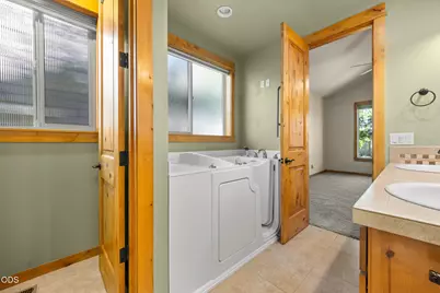 60822 Falcon Pointe Lane, Bend, OR 97702 - Photo 19