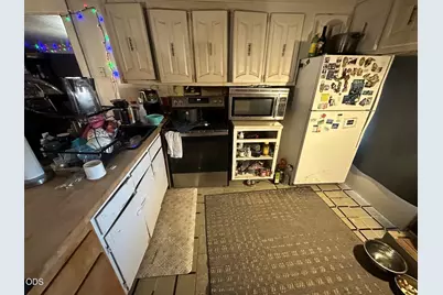 3592 Avenue H, White City, OR 97503 - Photo 3