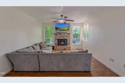 1920 Pinedale Street, Medford, OR 97504 - Photo 9