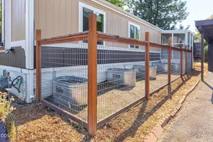 1055 N 5th St, Jacksonville, OR 97530 - Photo 19