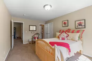 61131 Lodgepole Dr, Bend, OR 97702 - Photo 23