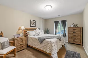 61131 Lodgepole Dr, Bend, OR 97702 - Photo 19