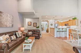 61131 Lodgepole Dr, Bend, OR 97702 - Photo 5
