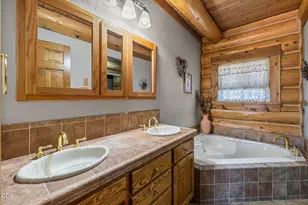 65155 Smokey Ridge Rd, Bend, OR 97703 - Photo 19