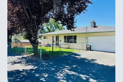 1814 Carlson Drive, Klamath Falls, OR 97603 - Photo 1