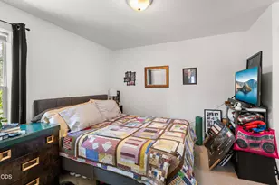 685 Beach St, Ashland, OR 97520 - Photo 39