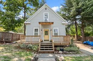 685 Beach St, Ashland, OR 97520 - Photo 3