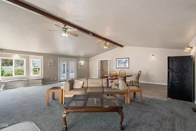 1320 Covina Avenue, Medford, OR 97504 - Photo 11
