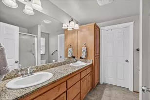 207 Maxwell Pl, Central Point, OR 97502 - Photo 17