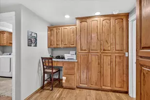 207 Maxwell Pl, Central Point, OR 97502 - Photo 13