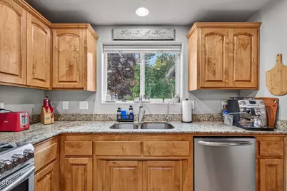 207 Maxwell Place, Central Point, OR 97502 - Photo 9