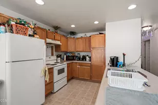 501 Briarwood Dr, Central Point, OR 97502 - Photo 7