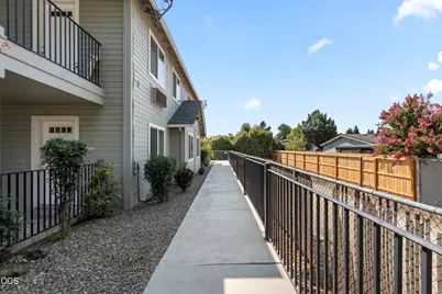 501 Briarwood Drive, Central Point, OR 97502 - Photo 5