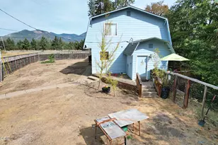 13600 Williams Hwy, Grants Pass, OR 97527 - Photo 25