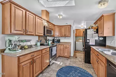 3431 S Pacific Highway #SPC 105, Medford, OR 97501 - Photo 3