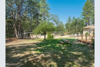 301 Lloyd Drive, Grants Pass, OR 97526 - Photo 35