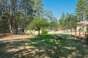 301 Lloyd Dr, Grants Pass, OR 97526 - Photo 35