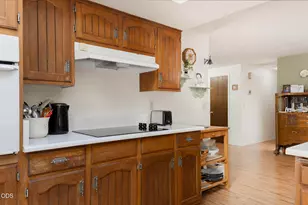 301 Lloyd Dr, Grants Pass, OR 97526 - Photo 11