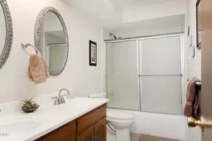 301 Lloyd Dr, Grants Pass, OR 97526 - Photo 23