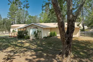 301 Lloyd Dr, Grants Pass, OR 97526 - Photo 29
