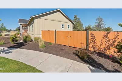 4809 SW Yew Place, Redmond, OR 97756 - Photo 39