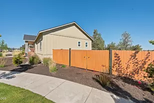 4809 SW Yew Pl, Redmond, OR 97756 - Photo 39