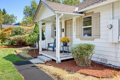 1327 NW Washington Boulevard, Grants Pass, OR 97526 - Photo 33