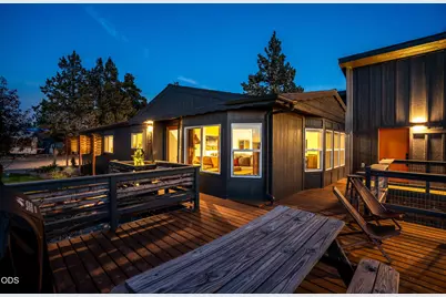 3940 NW Redwood Lane, Redmond, OR 97756 - Photo 93