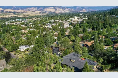 155 Scenic Drive, Ashland, OR 97520 - Photo 35