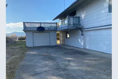 200 Clover Lane, Medford, OR 97501 - Photo 9