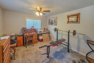 3757 Russell Rd, Grants Pass, OR 97526 - Photo 9