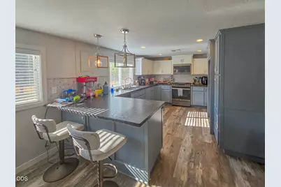 3757 Russell Road, Grants Pass, OR 97526 - Photo 5