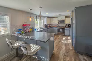 3757 Russell Rd, Grants Pass, OR 97526 - Photo 5