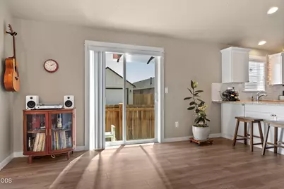 3230 NW 9th Street, Redmond, OR 97756 - Photo 5