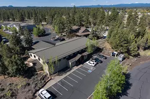 61101 SE Sydney Harbor Dr, Bend, OR 97702 - Photo 47