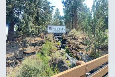 61101 SE Sydney Harbor Drive, Bend, OR 97702 - Photo 3