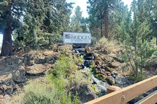 61101 SE Sydney Harbor Dr, Bend, OR 97702 - Photo 3